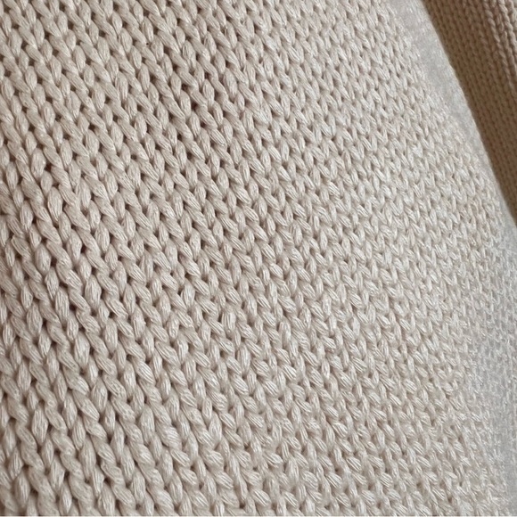 Brand new hoodie sweater cream color hint of yellow size medium - Picture 6 of 6